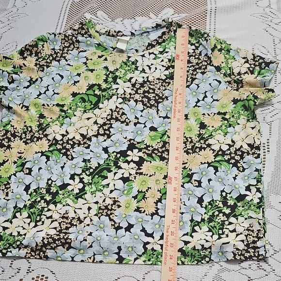 H&M Multicolor Floral T-Shirt - Picture 3 of 6